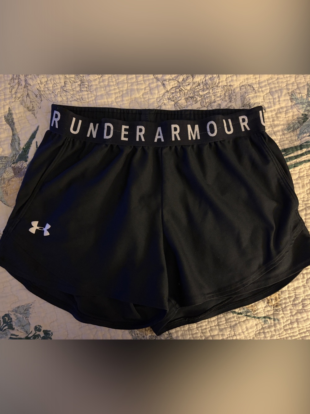 Under Armour Black Women's Elastic-Waist Athletic Shorts